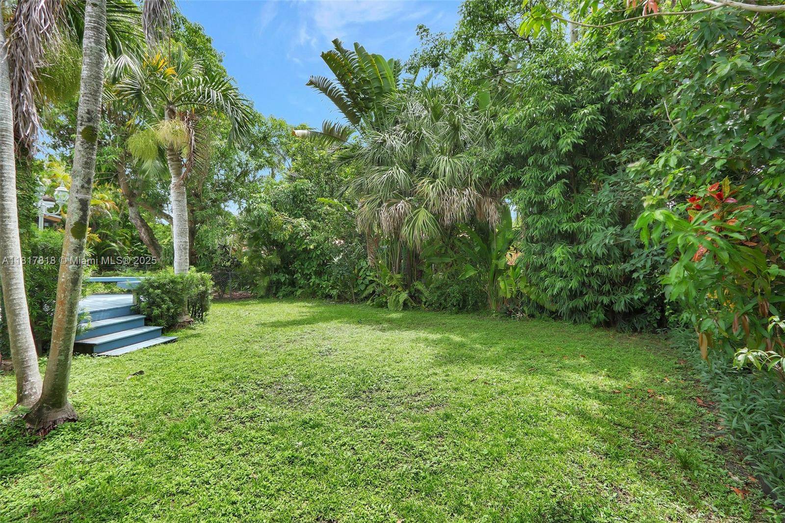 Coral Gables, FL 33134,824 Granada Groves Ct.