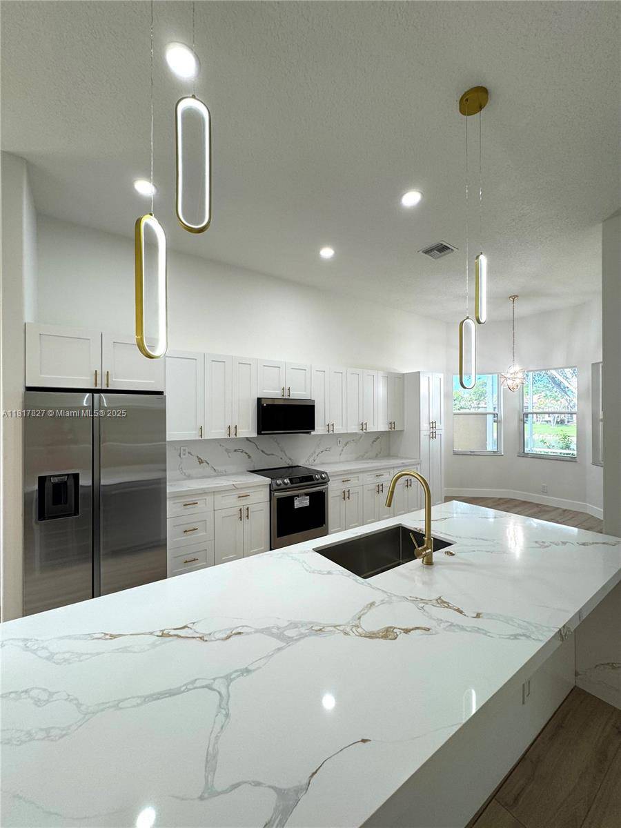 Delray Beach, FL 33446,7020 Demedici Cir