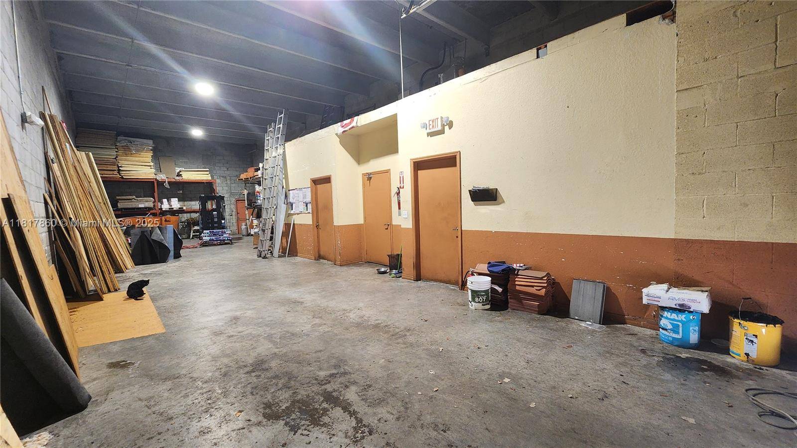 Hialeah Gardens, FL 33018,9190 NW 119th St #3