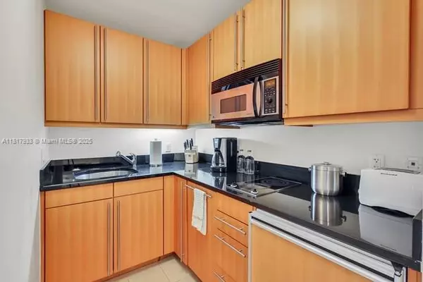 Miami, FL 33131,1435 Brickell Ave #3011