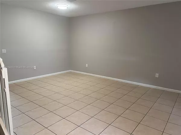 Miramar, FL 33025,8271 SW 29th St #103