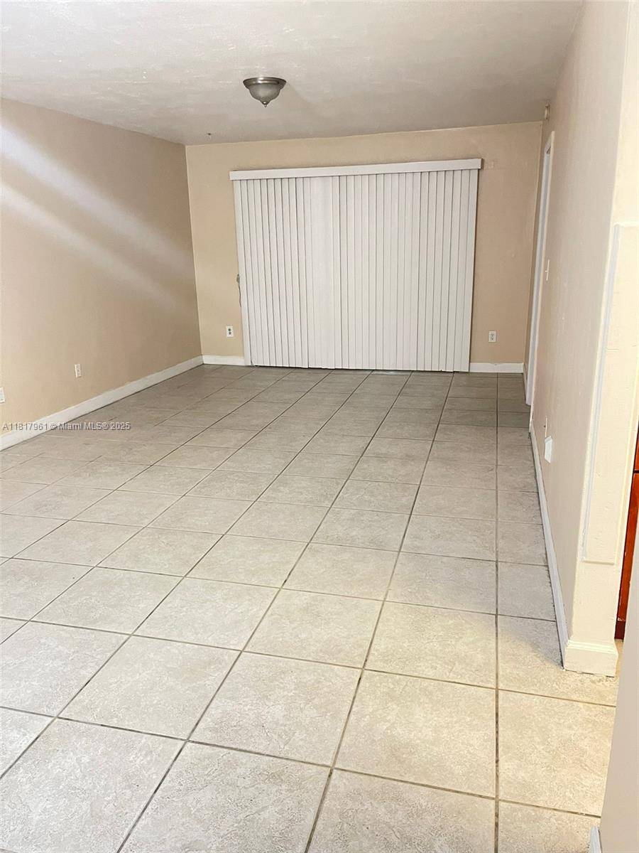 Miami, FL 33143,7410 SW 82nd St #K103