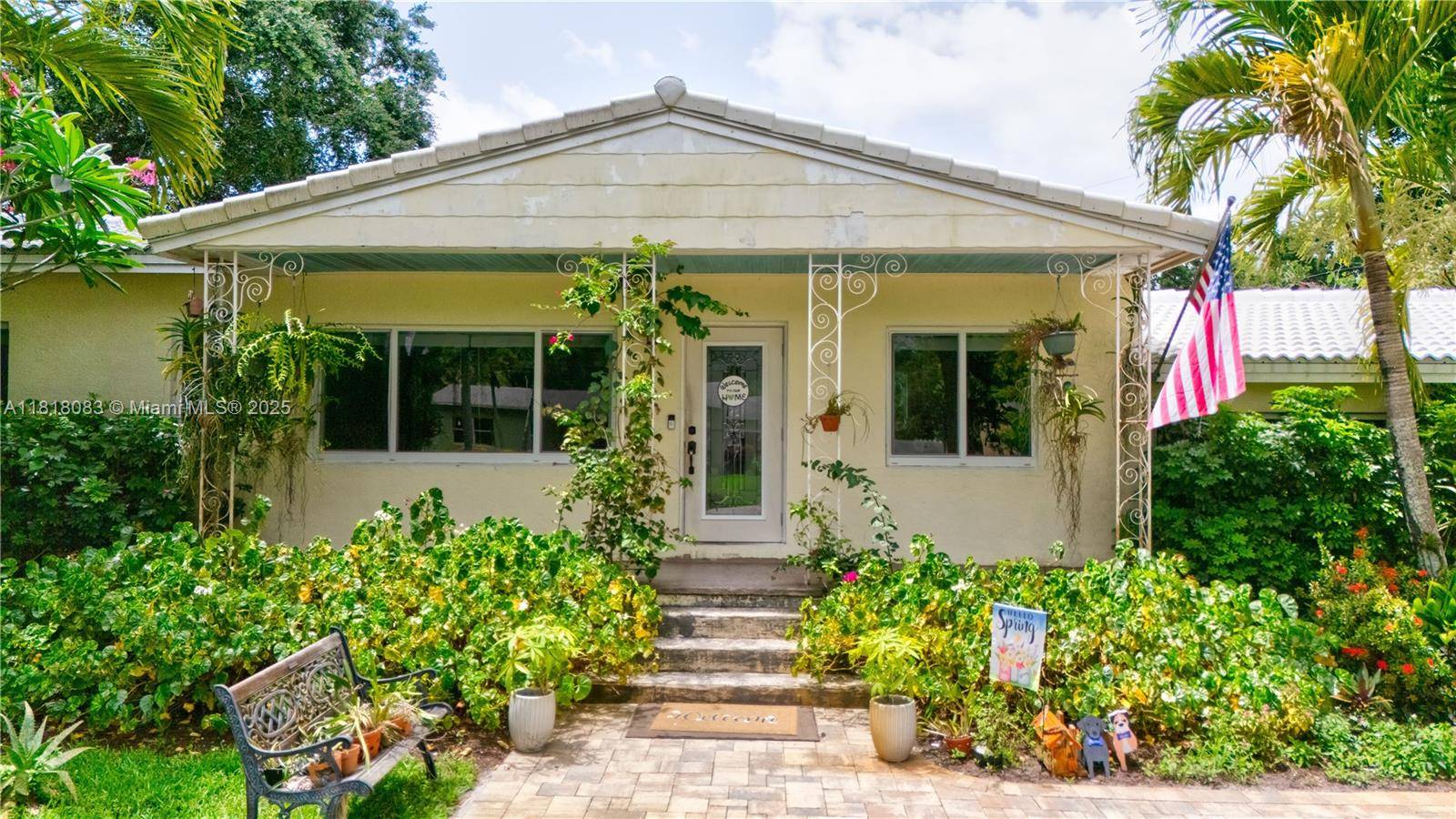 Plantation, FL 33317,4240 SW 9th St