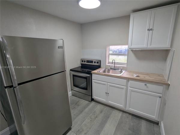 Opa-locka, FL 33054,2911 NW 132nd Ter #3