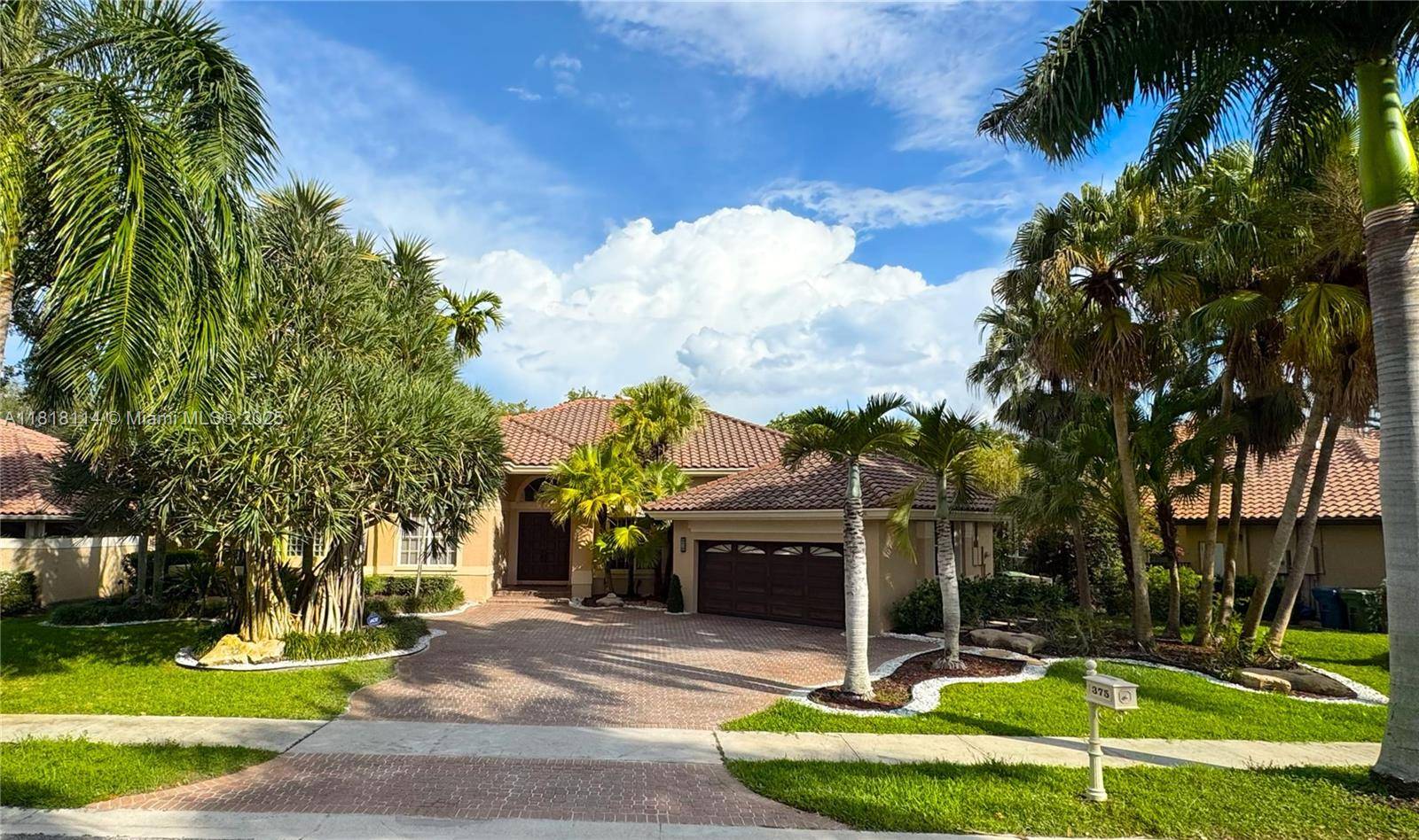 Weston, FL 33326,375 Sabal Way
