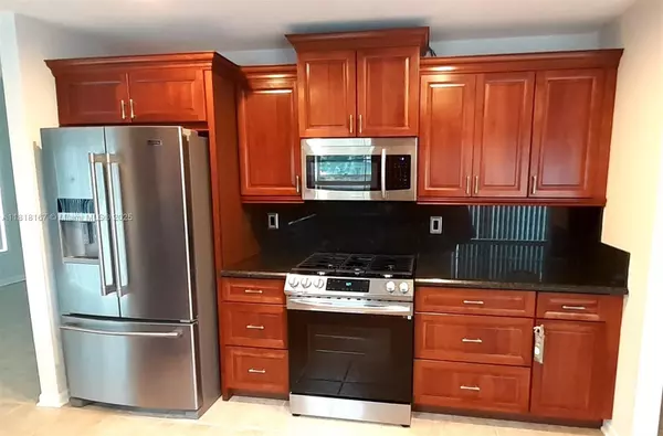Sunrise, FL 33323,12277 NW 33rd St