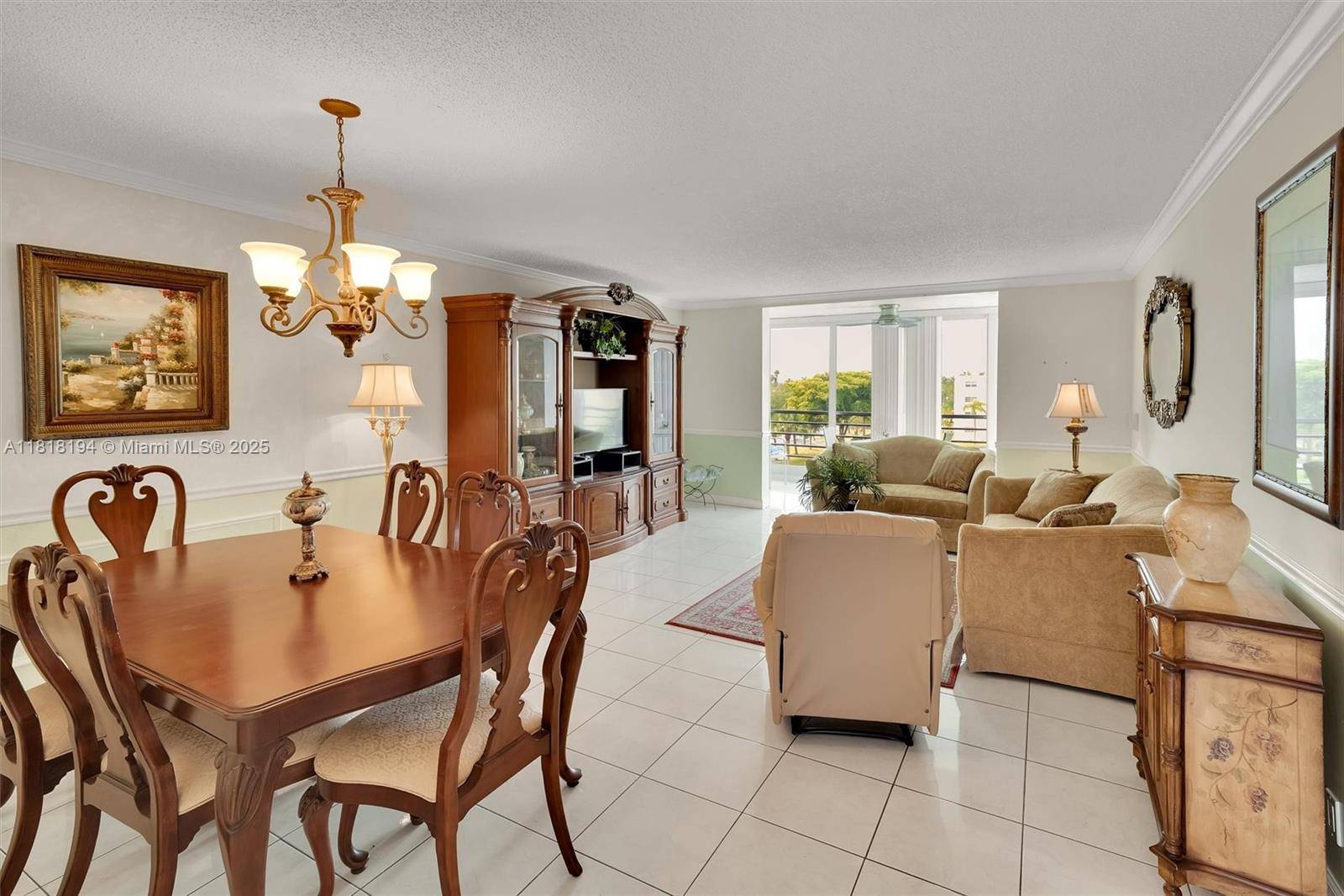 Dania Beach, FL 33004,424 SE 10th St #402