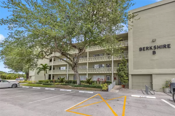 Deerfield Beach, FL 33442,2026 Berkshire B #2026