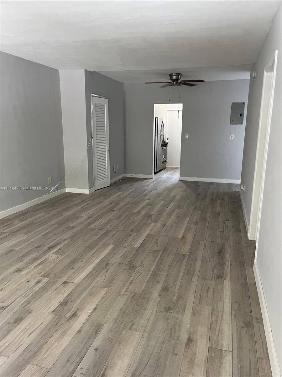Miami Beach, FL 33141,8415 Crespi Blvd #2