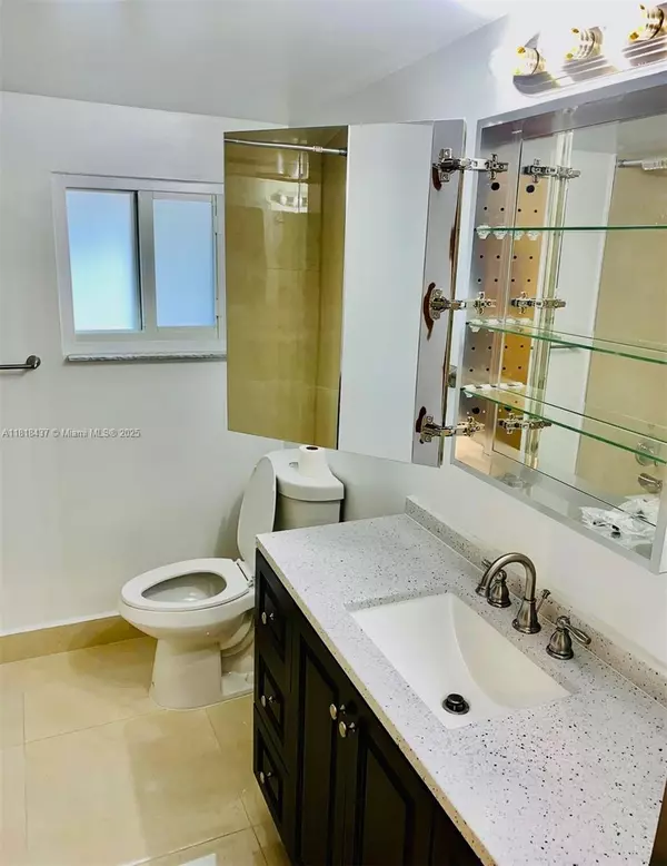 Miami, FL 33155,8260 SW 27th Ter #0
