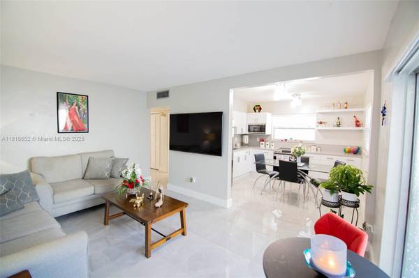 Hialeah, FL 33013,380 E 35th St #2110