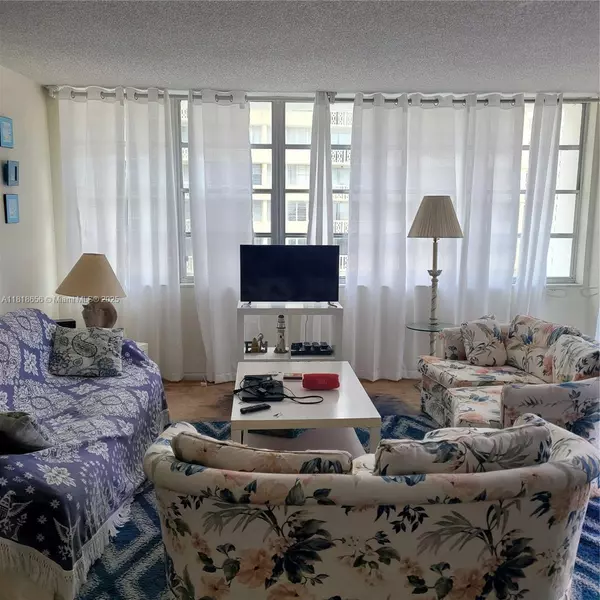 Hallandale Beach, FL 33009,1801 S Ocean Dr #739