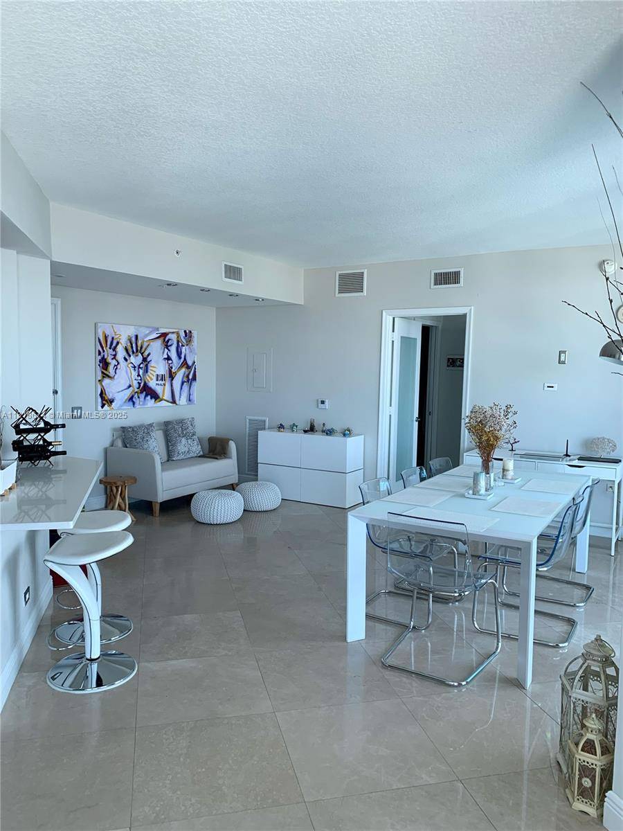 Miami, FL 33137,480 NE 30th St #1505
