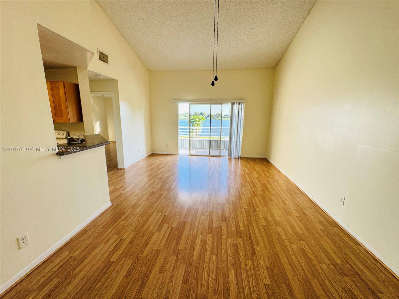 Oakland Park, FL 33309,3445 NW 44th St #201