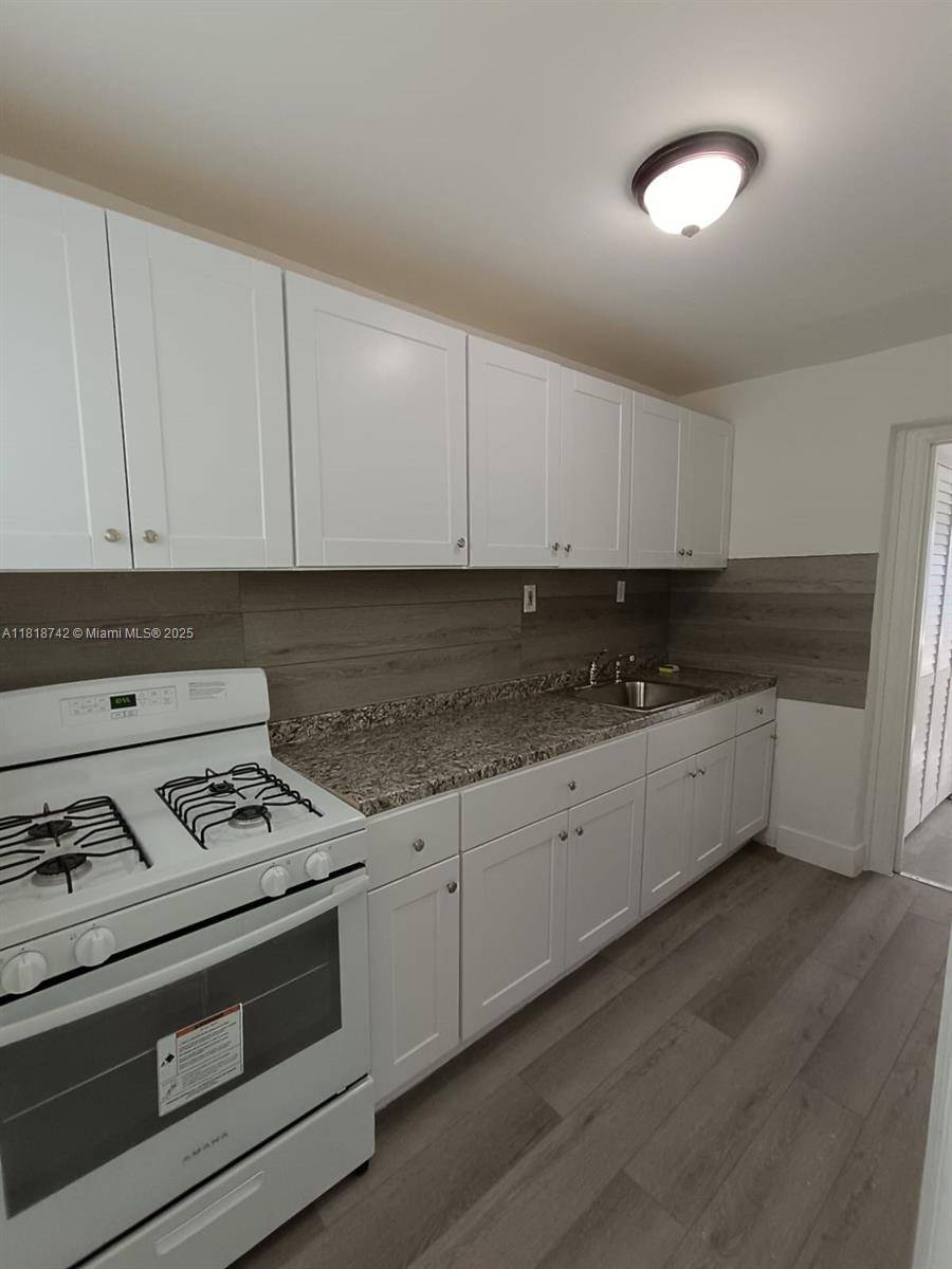 Miami, FL 33135,1857 SW 4th St #3