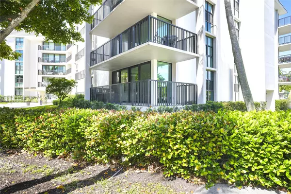 Fort Lauderdale, FL 33315,1301 River Reach Dr #110