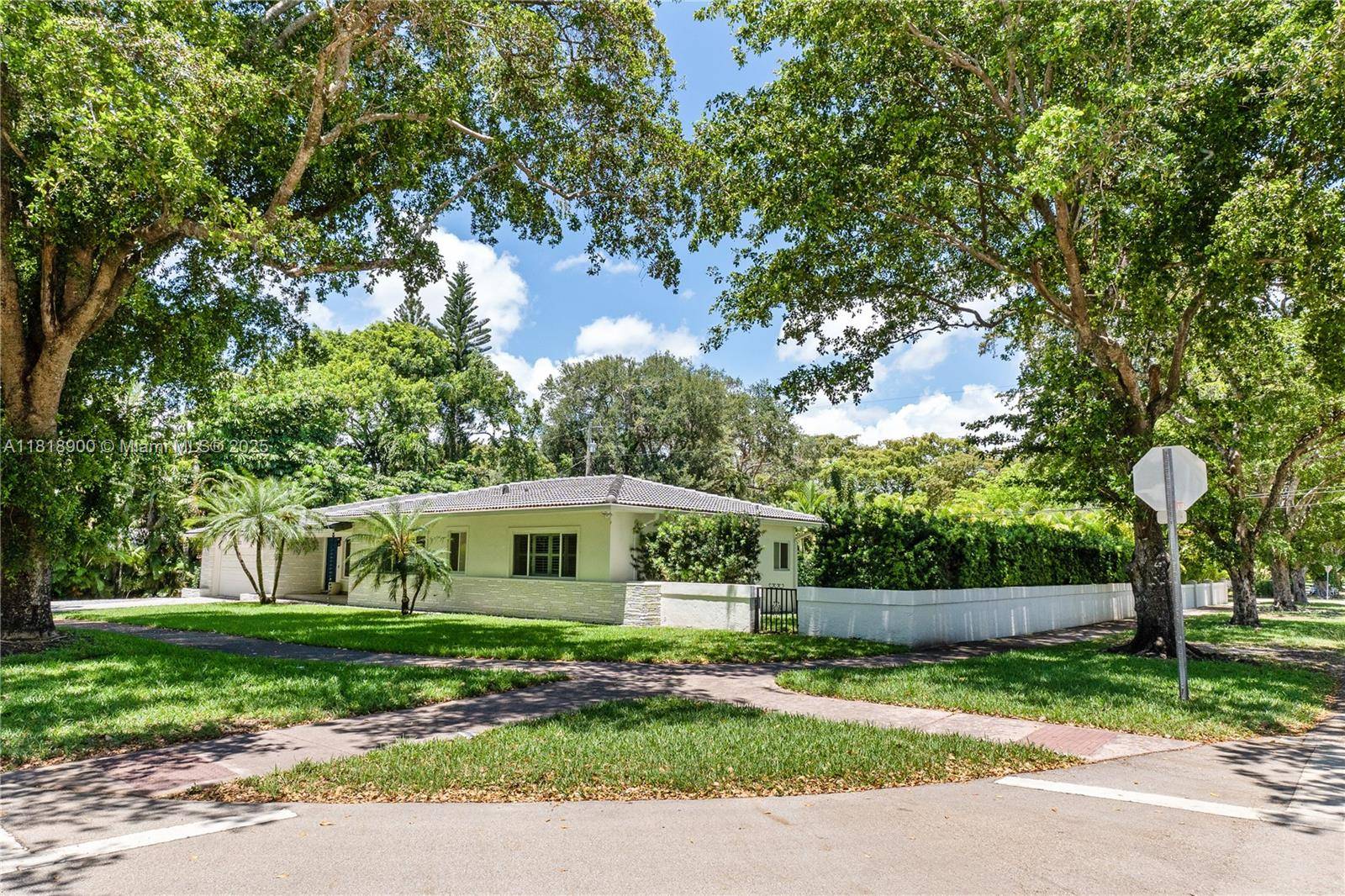 Coral Gables, FL 33143,601 Tibidabo Ave #0