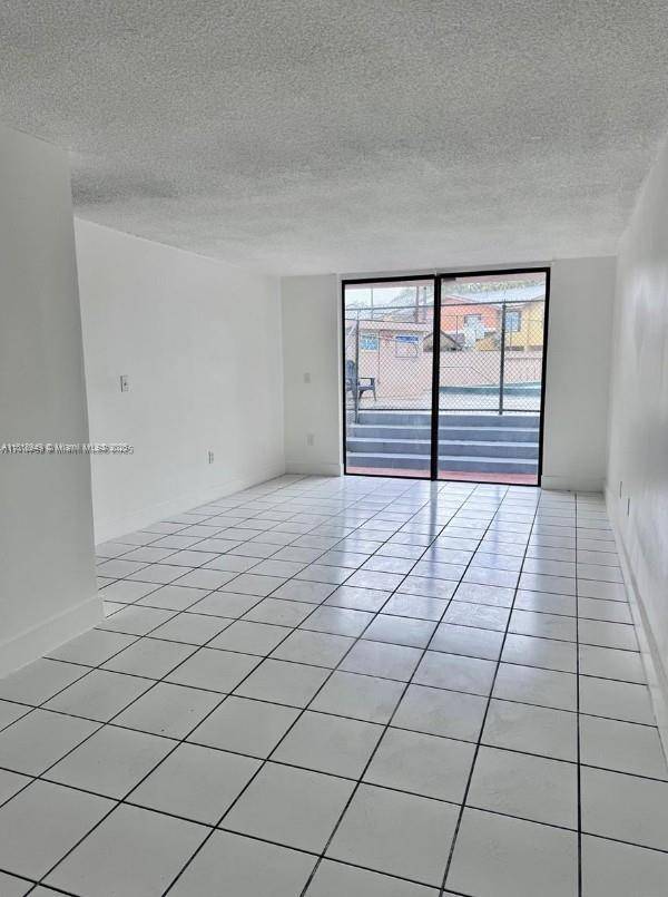 Miami, FL 33172,9678 Fontainebleau Blvd #111