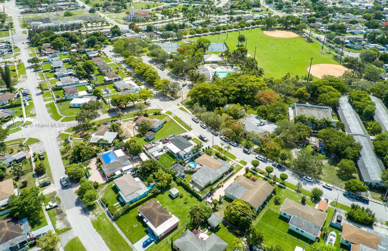 Miami, FL 33176,14321 Boggs Dr