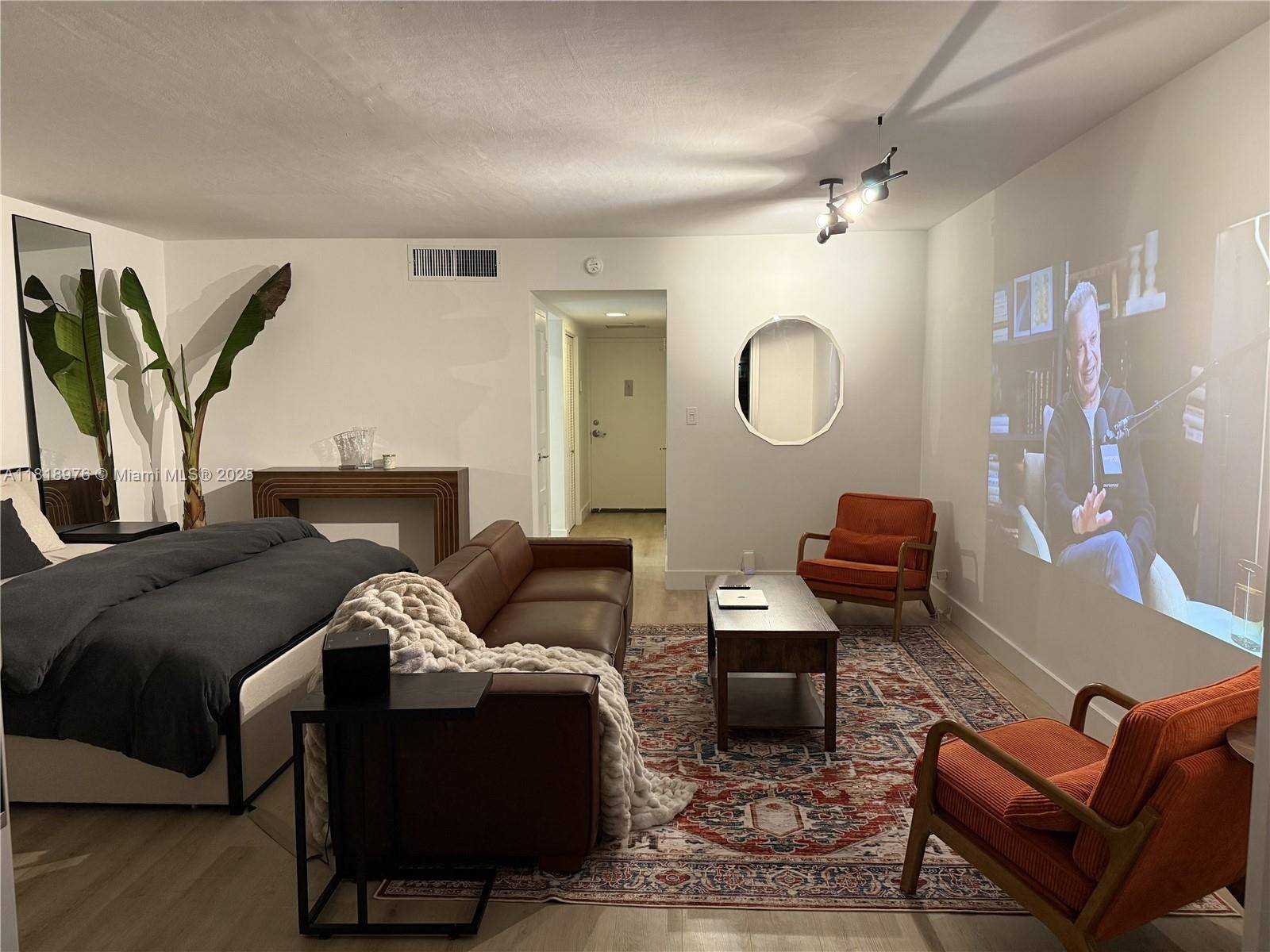 Miami Beach, FL 33139,1000 West Ave #506