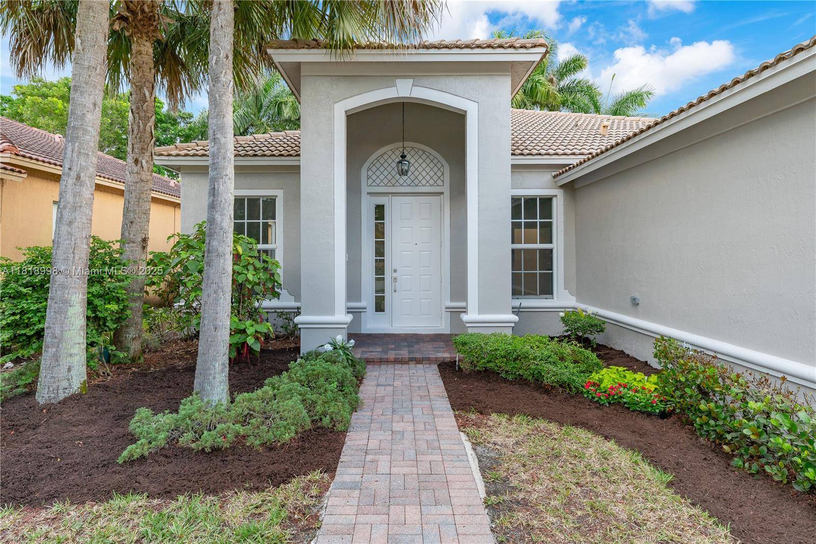 Weston, FL 33332,4413 W Whitewater Ave #0