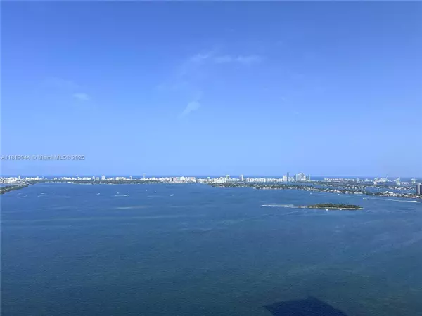 650 NE 32nd St #4301, Miami, FL 33137