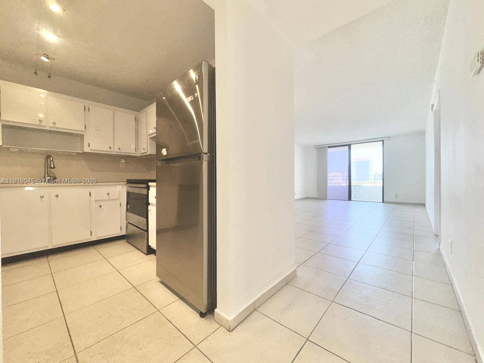 Hallandale Beach, FL 33009,600 Three Islands Blvd #620