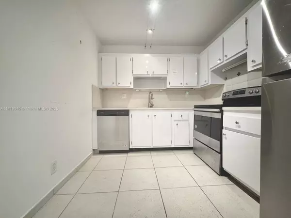 Hallandale Beach, FL 33009,600 Three Islands Blvd #620