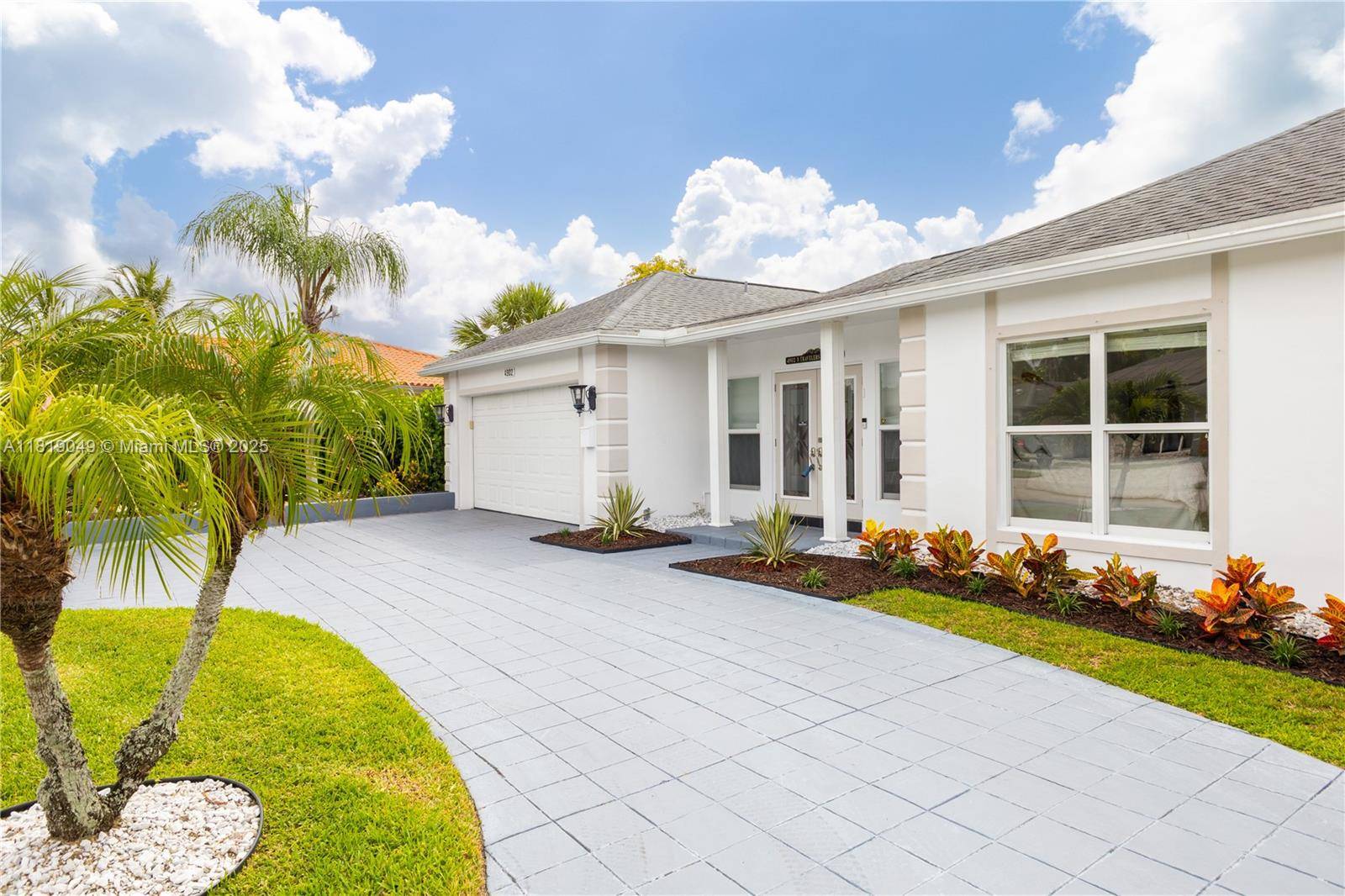 Tamarac, FL 33319,4902 N Travelers Palm Ln