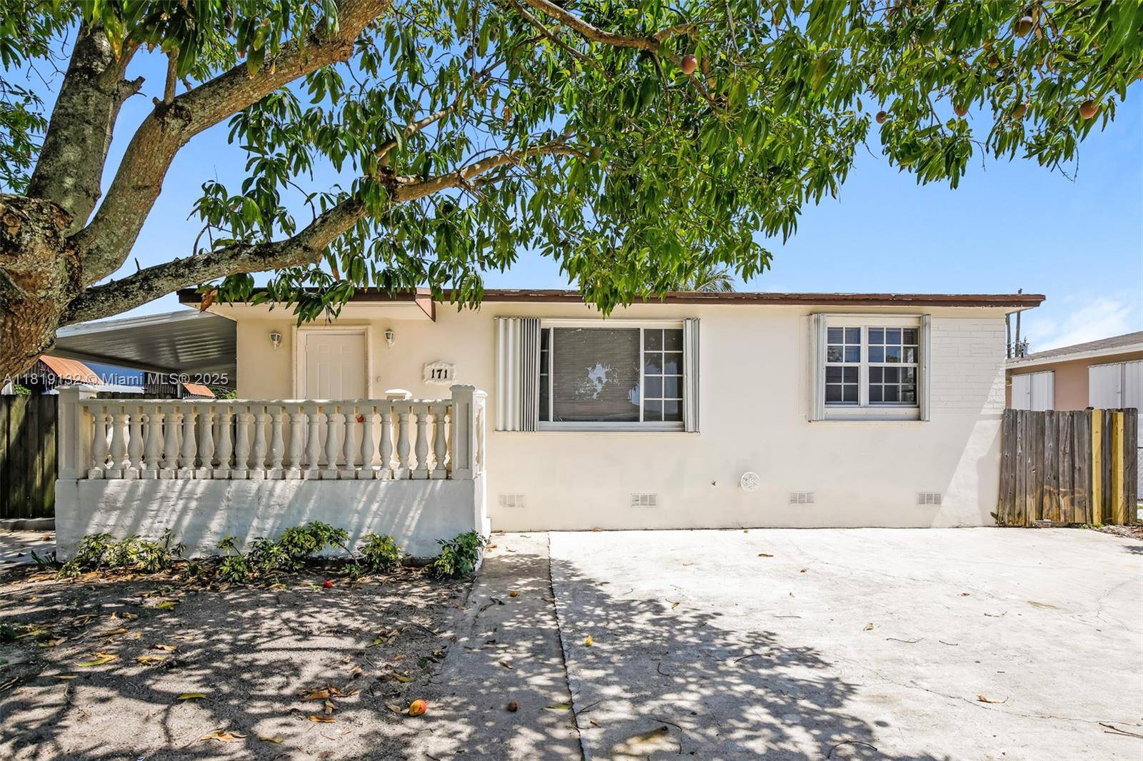 171 W 63rd St, Hialeah, FL 33012