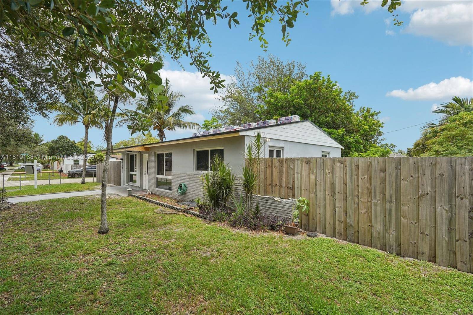 Hollywood, FL 33024,3521 N 72nd Ave