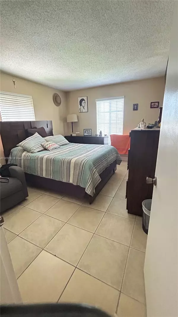 Doral, FL 33166,4920 NW 79th Ave #303