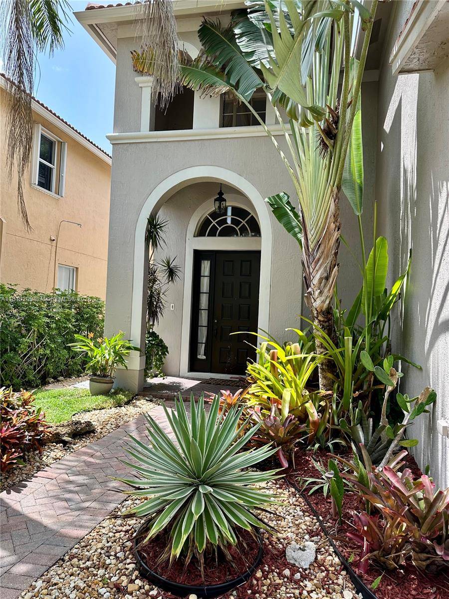 Weston, FL 33332,19421 Stonebrook St