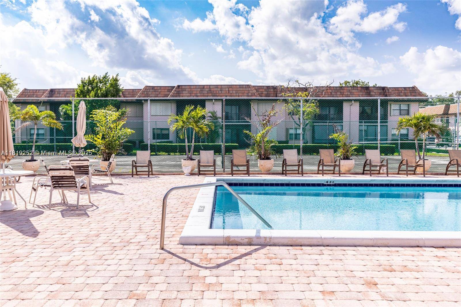 Pembroke Pines, FL 33026,10624 NW 10th #103