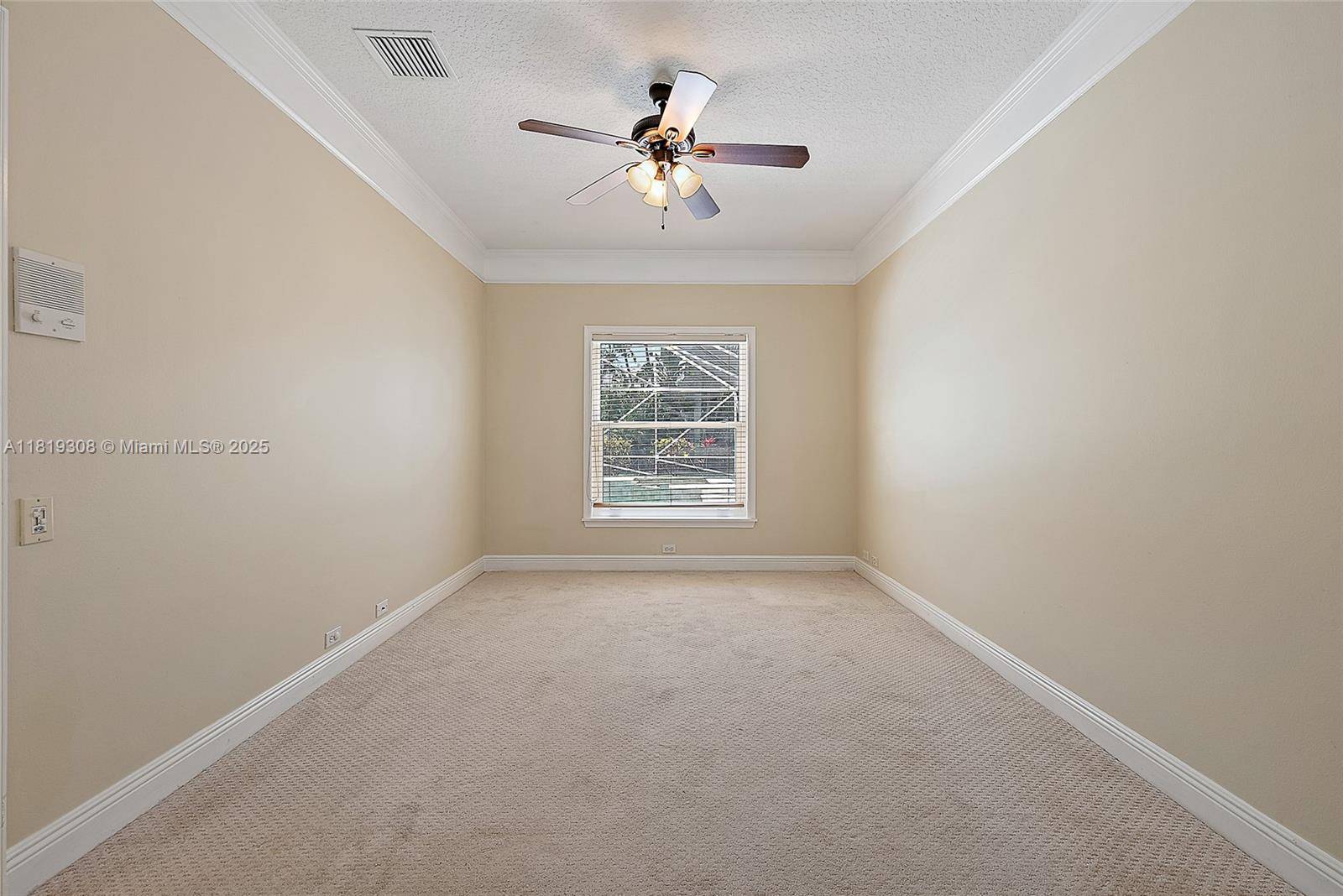 Jupiter, FL 33458,226 Blackbird Ln