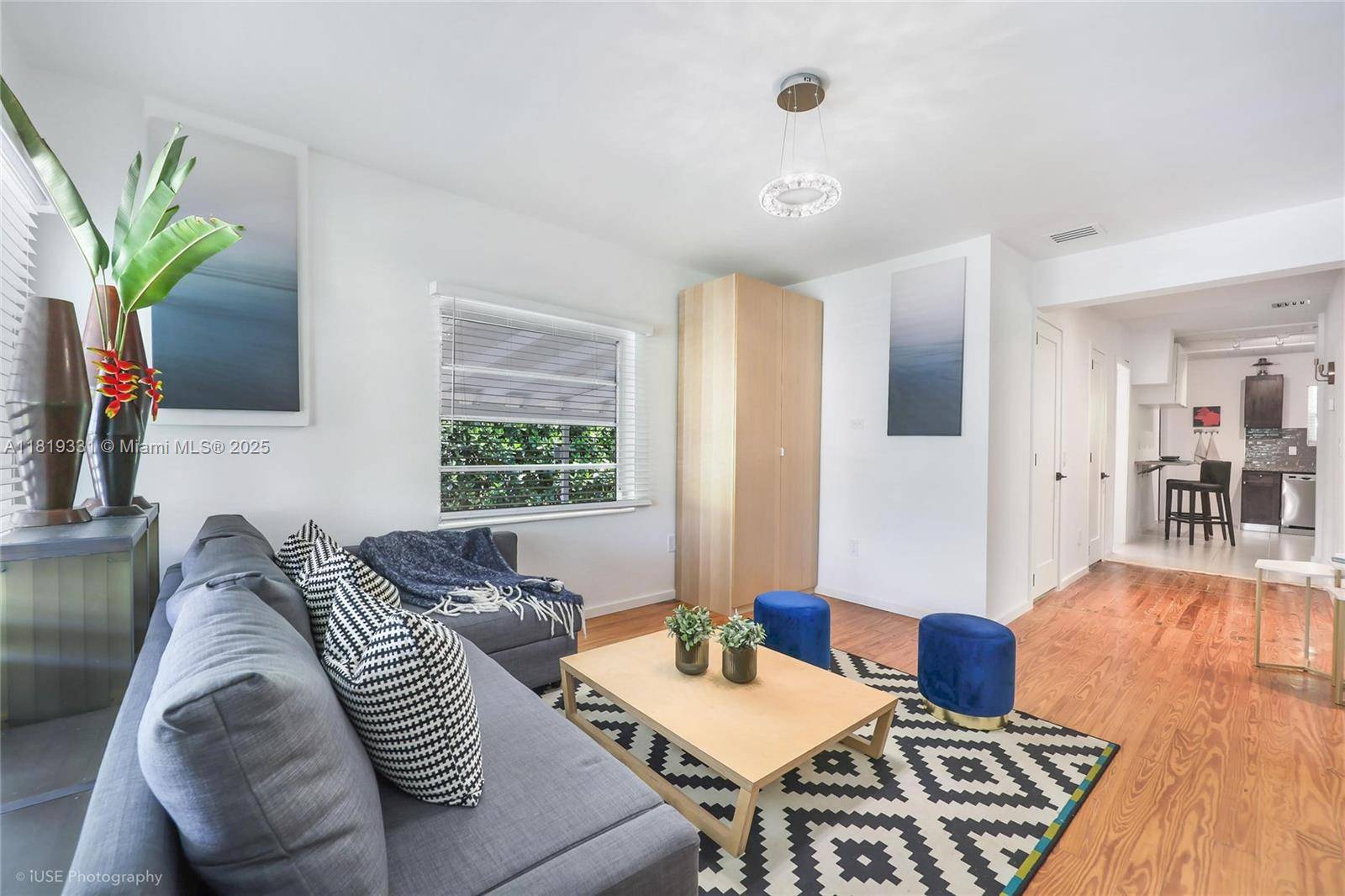 3655 Oak Ave #3655, Miami, FL 33133