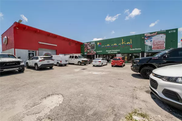 Miami, FL 33144,6772 W Flagler St