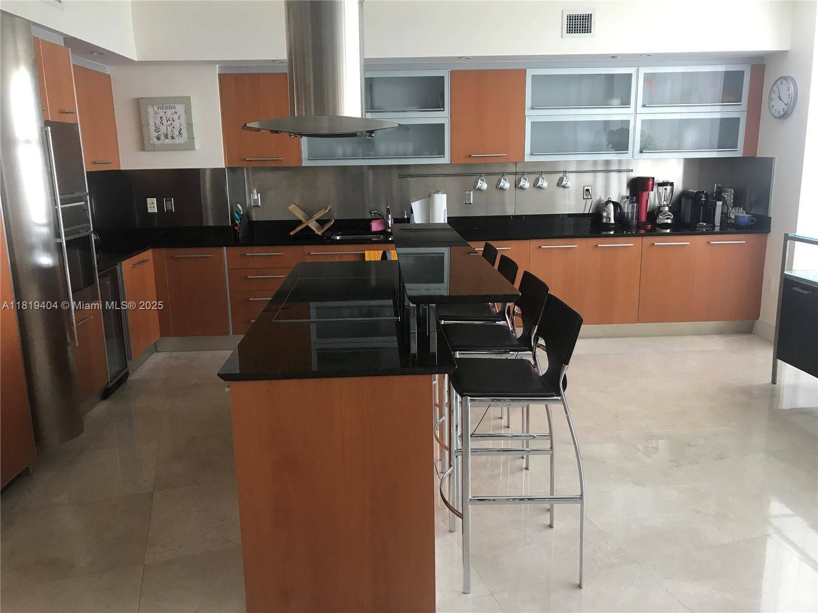 Miami Beach, FL 33139,400 Alton Rd #2504