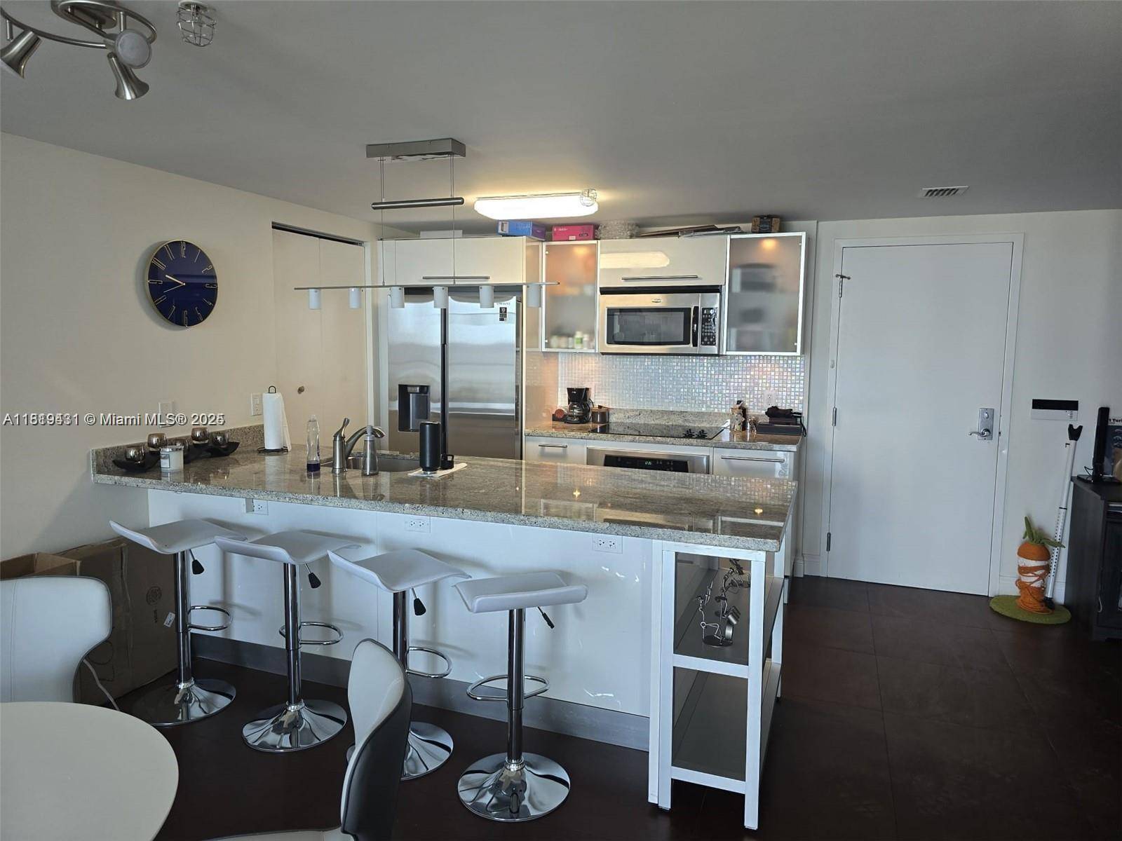 Miami, FL 33130,185 SW 7th St #2407