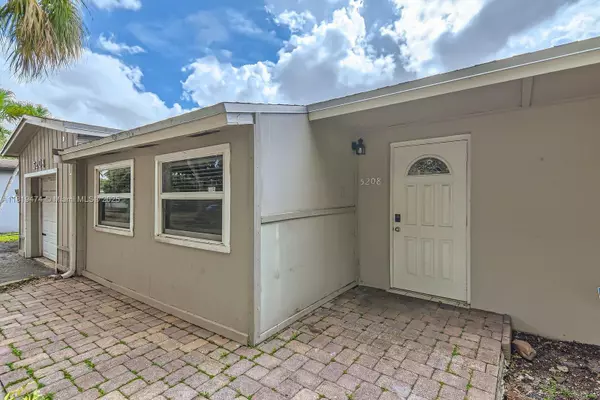 Cooper City, FL 33328,5208 SW 91st Ter