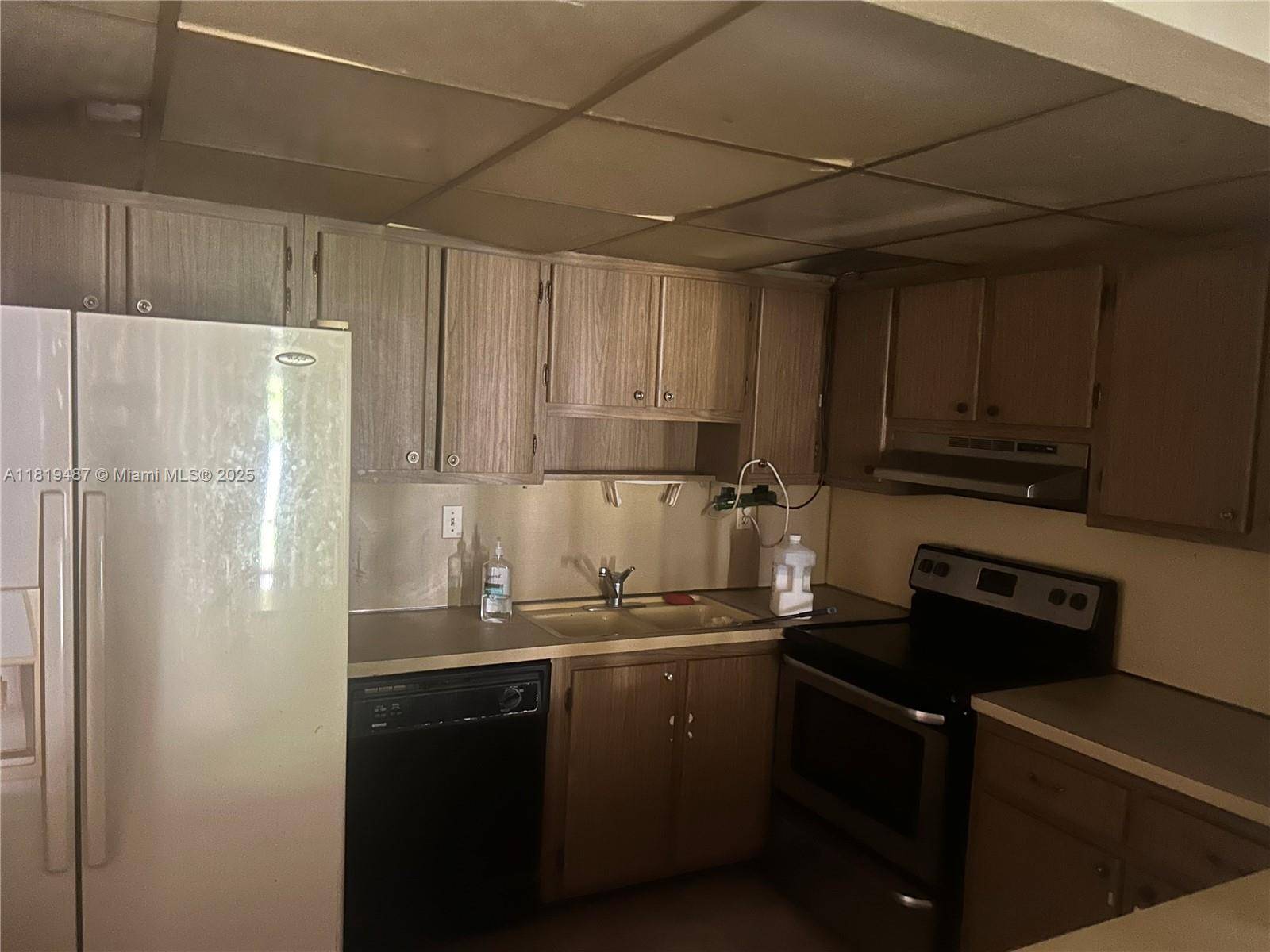 Hialeah, FL 33014,1680 W 72nd St