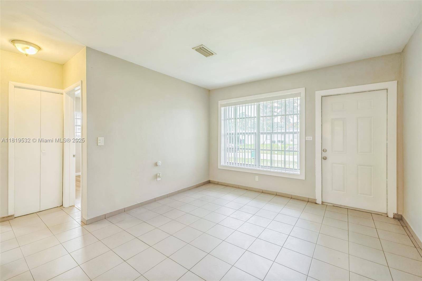Miami, FL 33177,11735 SW 185th St