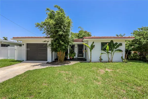1235 Buchanan St, Hollywood, FL 33019