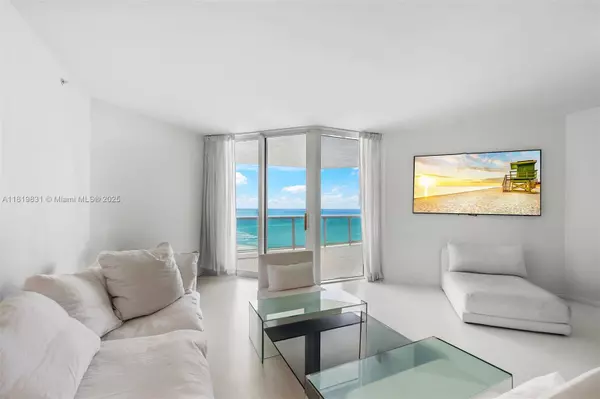Miami Beach, FL 33140,4779 Collins Ave #3108