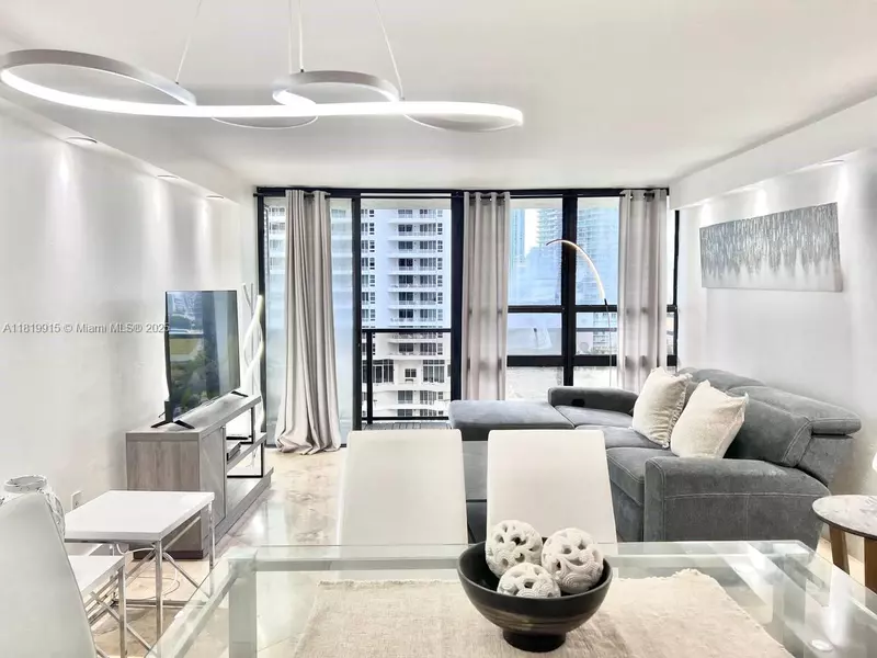 600 NE 36th St #1417, Miami, FL 33137