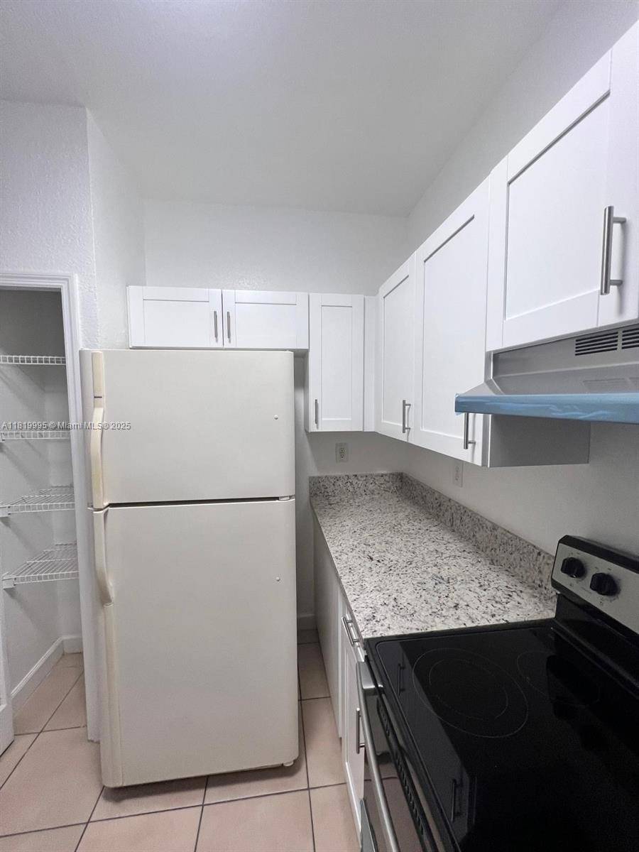 Hialeah, FL 33015,7040 NW 177th St #201-23