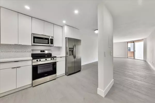 Hialeah, FL 33012,1750 W 46th St #433
