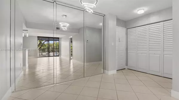 Lauderhill, FL 33319,5550 NW 44th St #205B