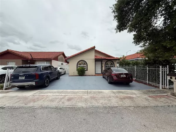 Hialeah, FL 33016,2413 W 73rd Pl