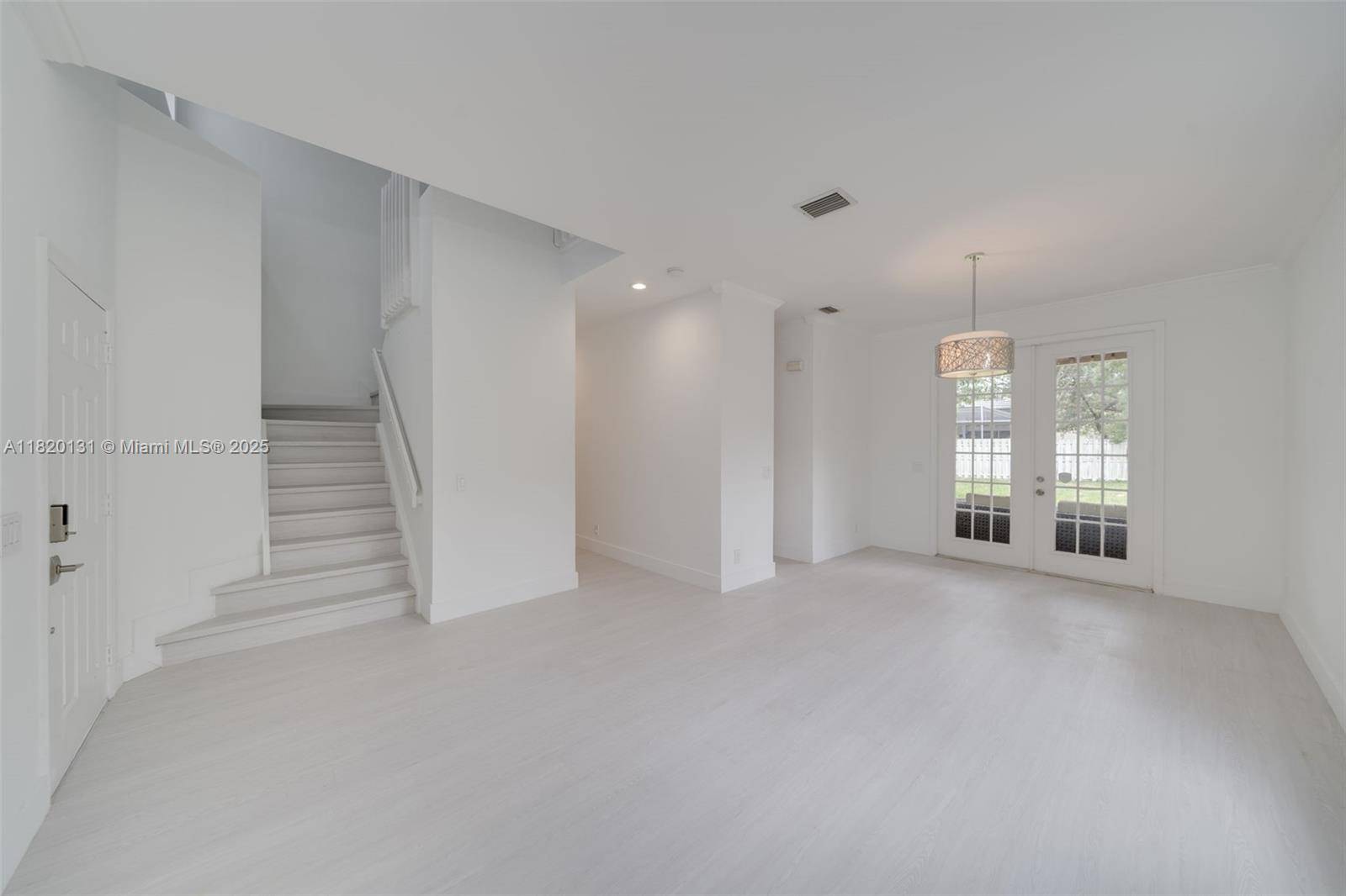 Weston, FL 33326,720 Falling Water Rd #720